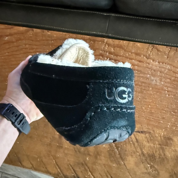 Men’s UGG Ascot Slippers Size 13 (Black) main image 5